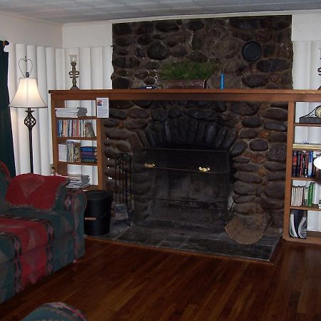 Cabin Creekwood Lyndhurst 外观 照片