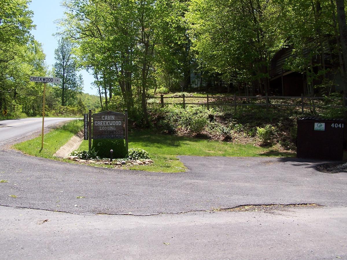 Cabin Creekwood Lyndhurst 外观 照片
