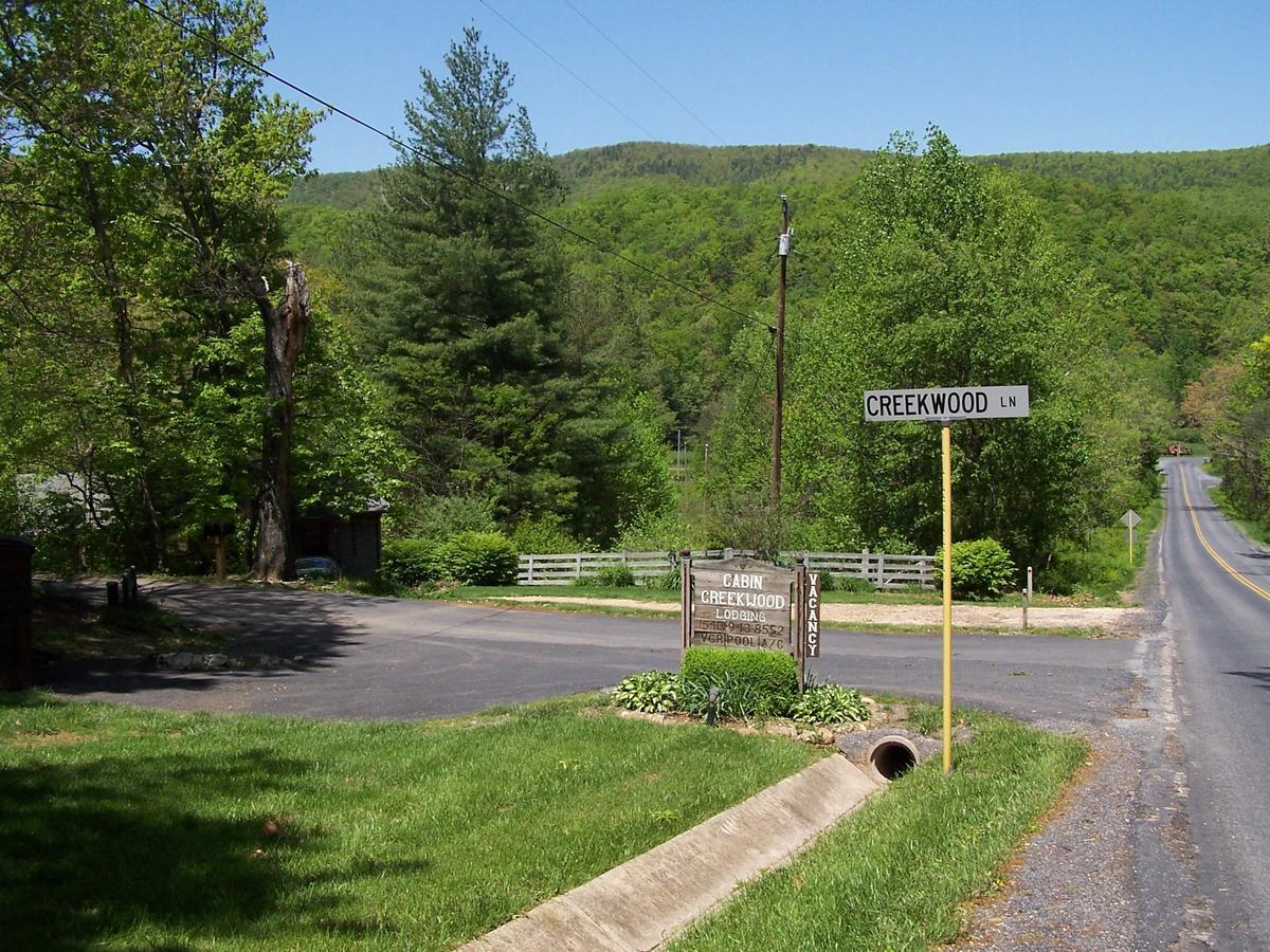 Cabin Creekwood Lyndhurst 外观 照片