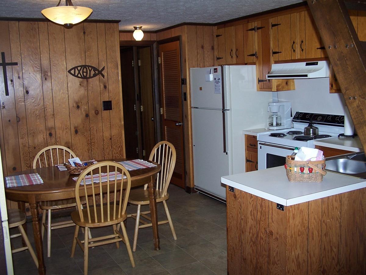 Cabin Creekwood Lyndhurst 外观 照片